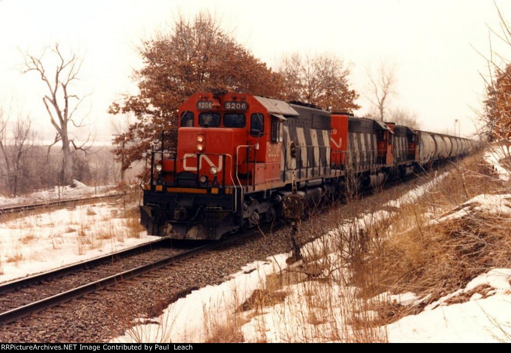 Eastbound unit potash loads